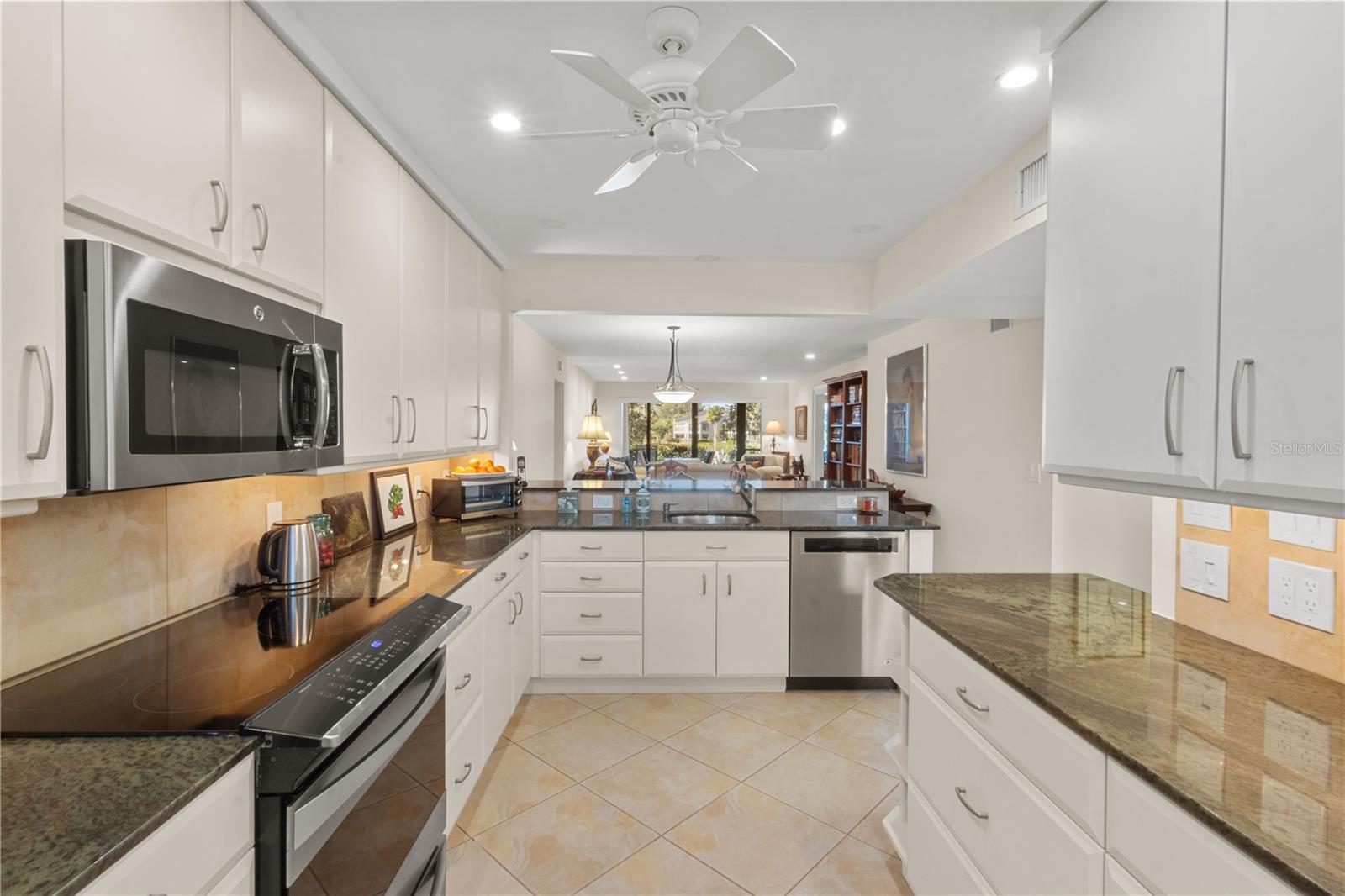 1633 BOATHOUSE CIRCLE 131