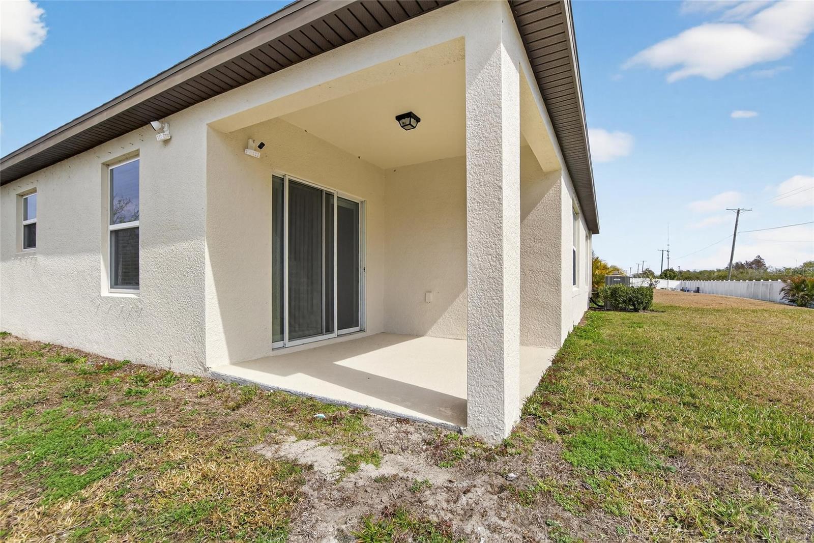 901 GOLDEN SHINER AVENUE