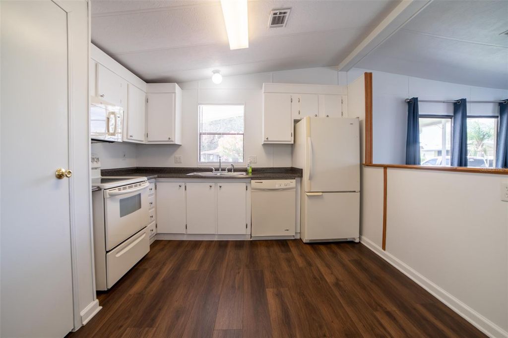 Photo of 14175 Bent Tree Court, Orlando, FL 32826 (MLS # O6383589)