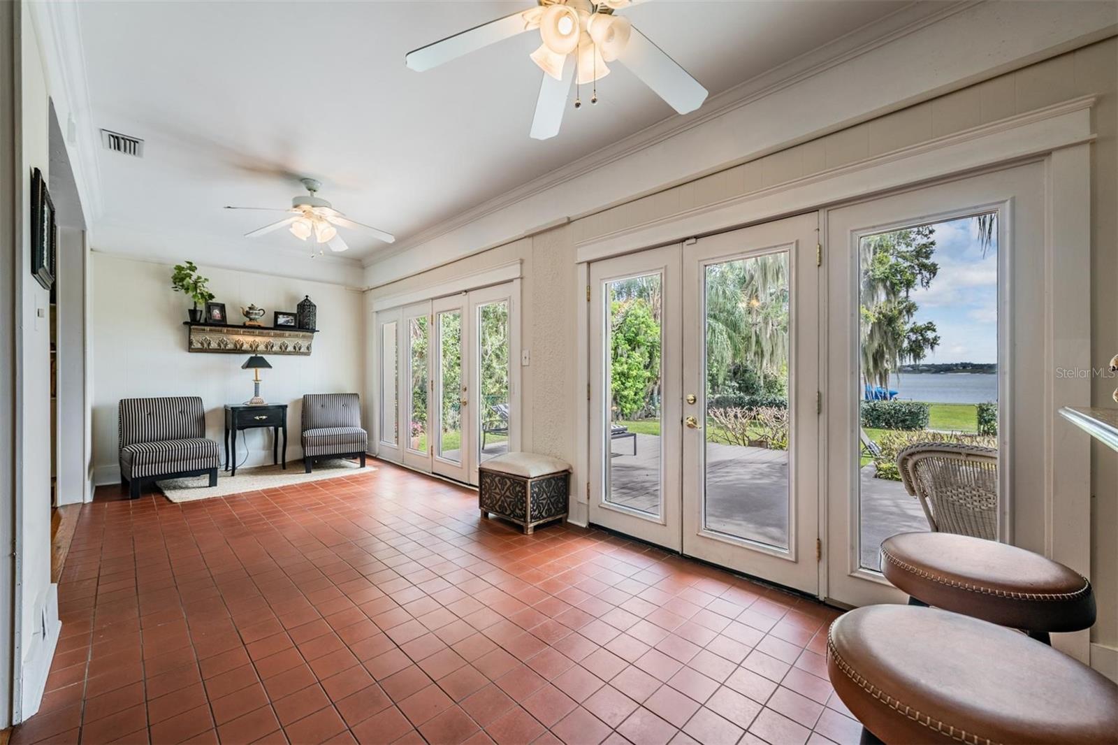 HIGHLAND PARK SUB - Residential