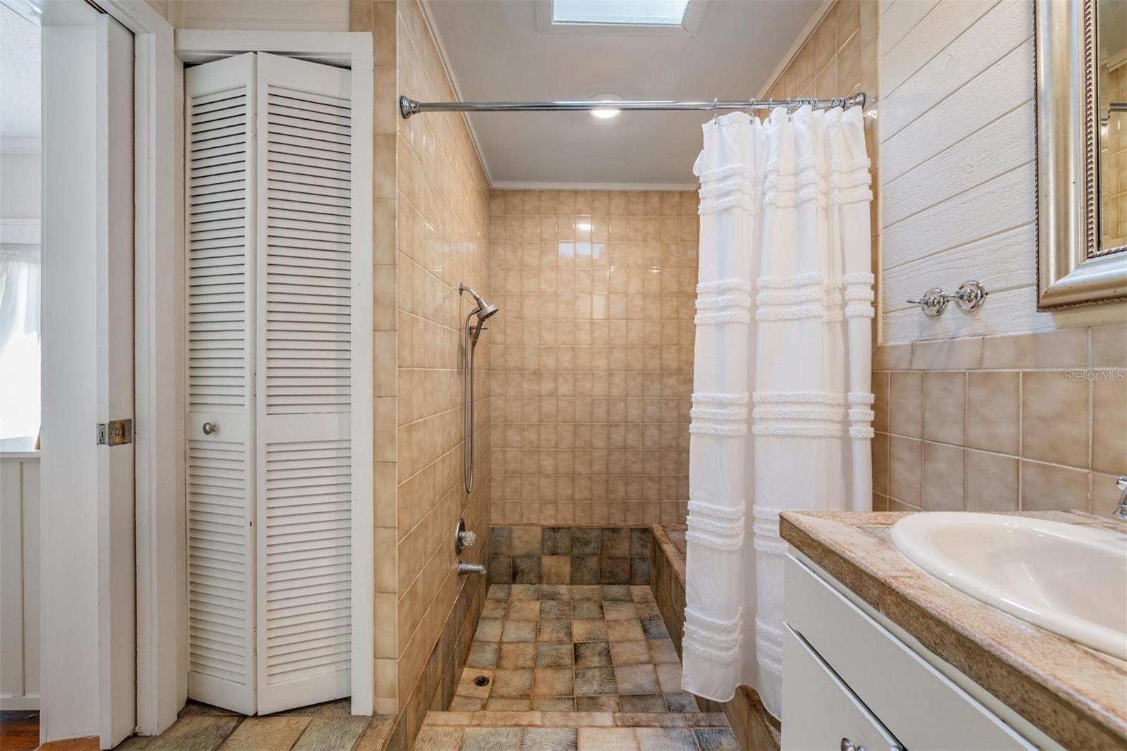 HIGHLAND PARK SUB - Residential