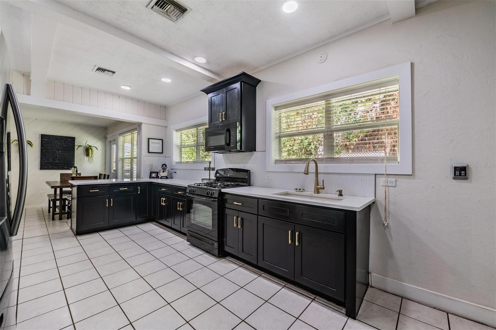 HIGHLAND PARK SUB - Residential