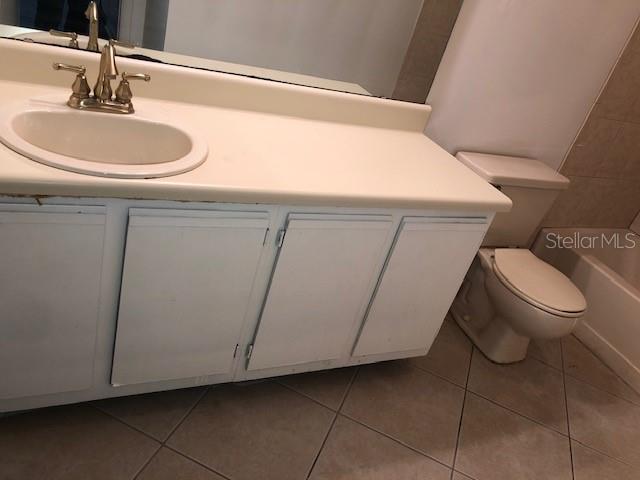 VINEYARD SOUND CONDO - Residential