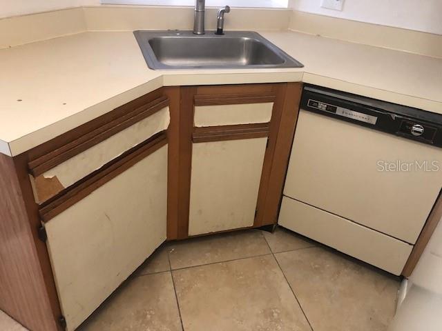 VINEYARD SOUND CONDO - Residential