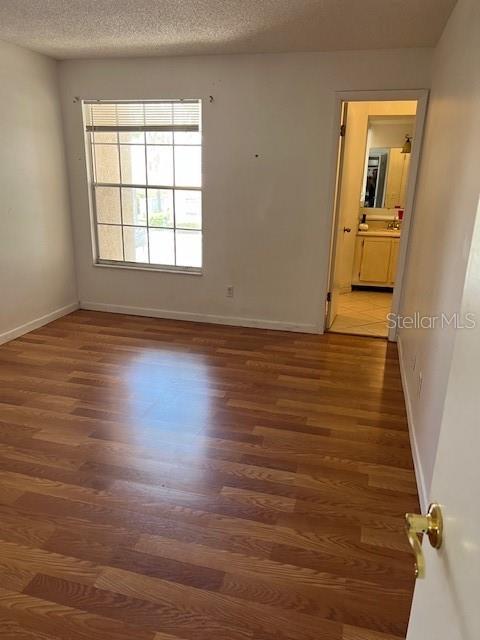 VINEYARD SOUND CONDO - Residential