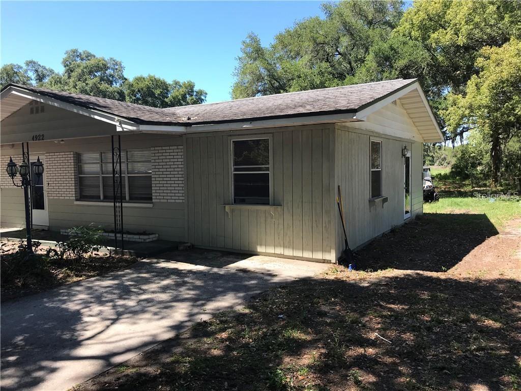 4922 THONOTOSASSA ROAD