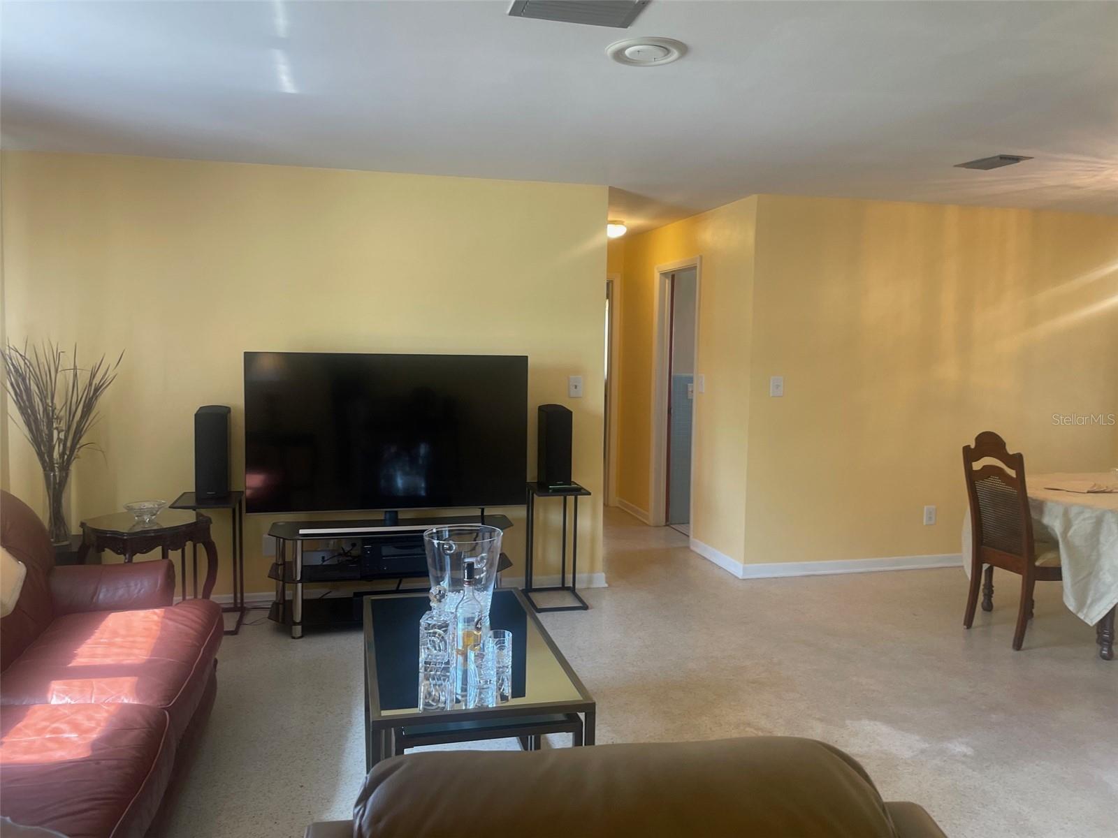 1480 FAIRFIELD DRIVE