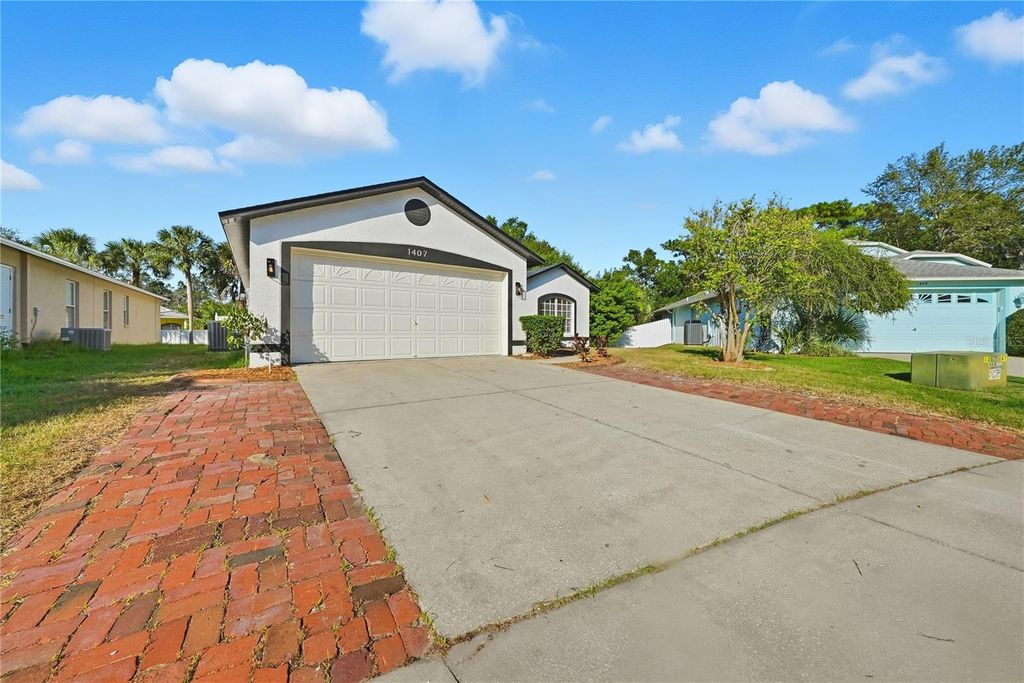 Photo of 1407 Watermill Circle, Tarpon Springs, FL 34689 (MLS # O6371955)