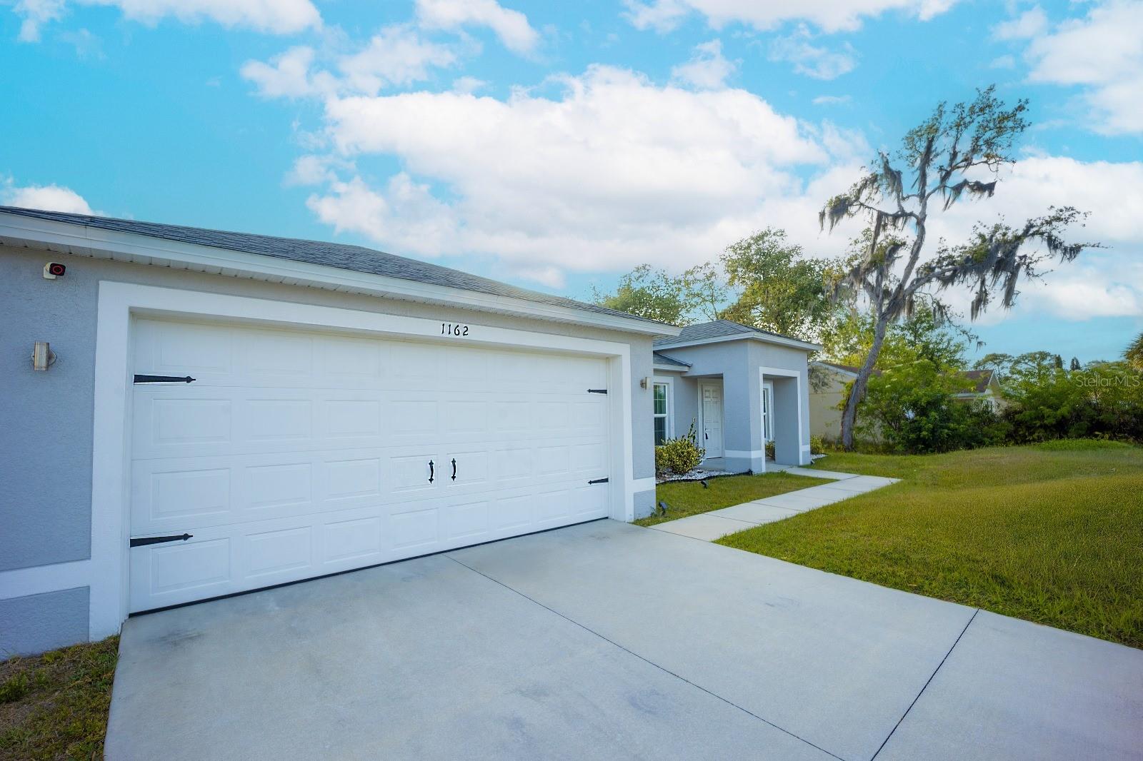 1162 PRESCOTT BLVD