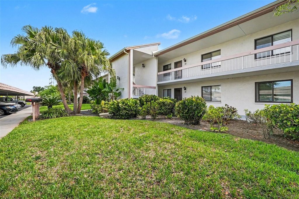 Photo of 172 Lakeview Way #172, Oldsmar, FL 34677 (MLS # TB8496591)