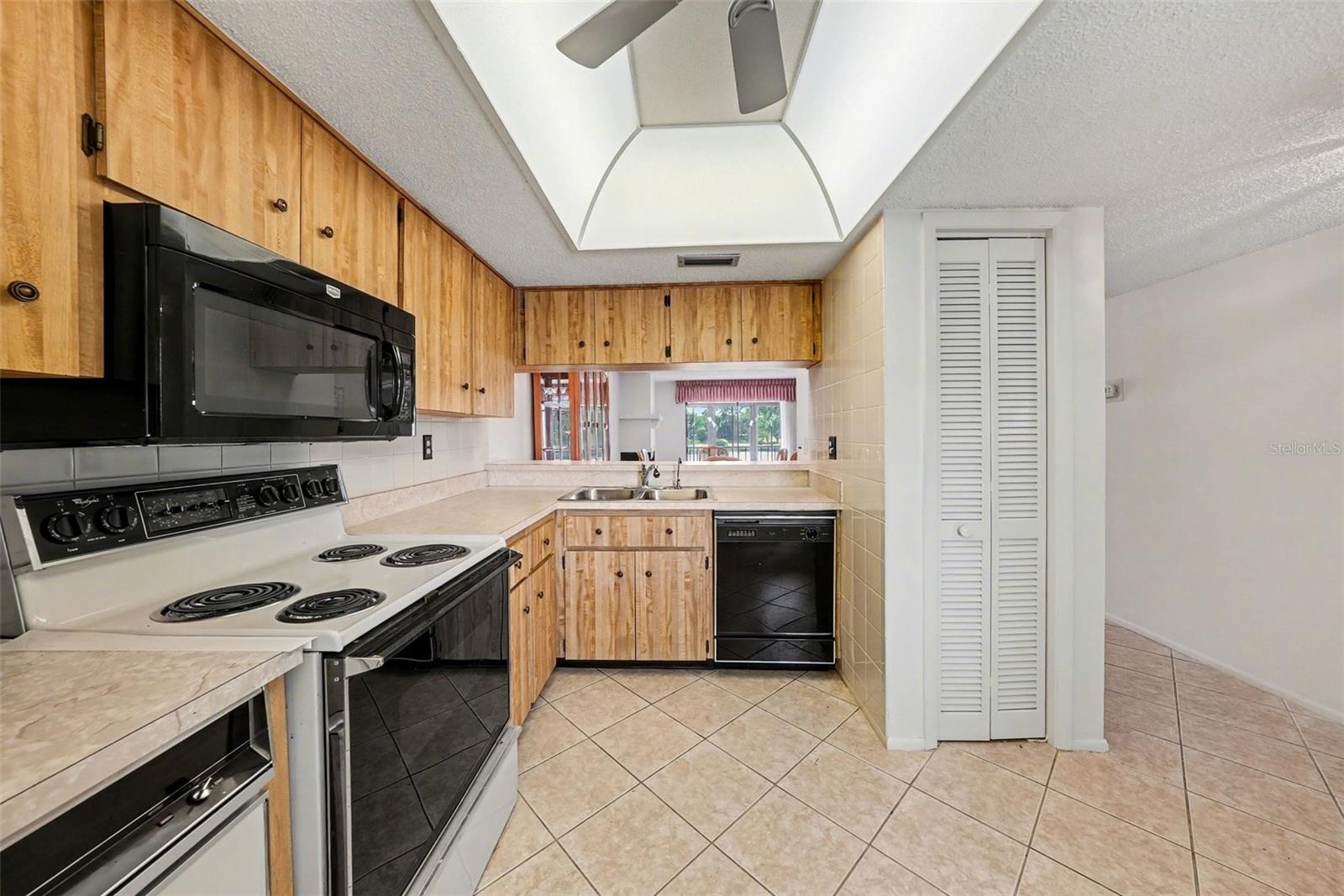 EAST LAKE WOODLANDS CONDO - Residential