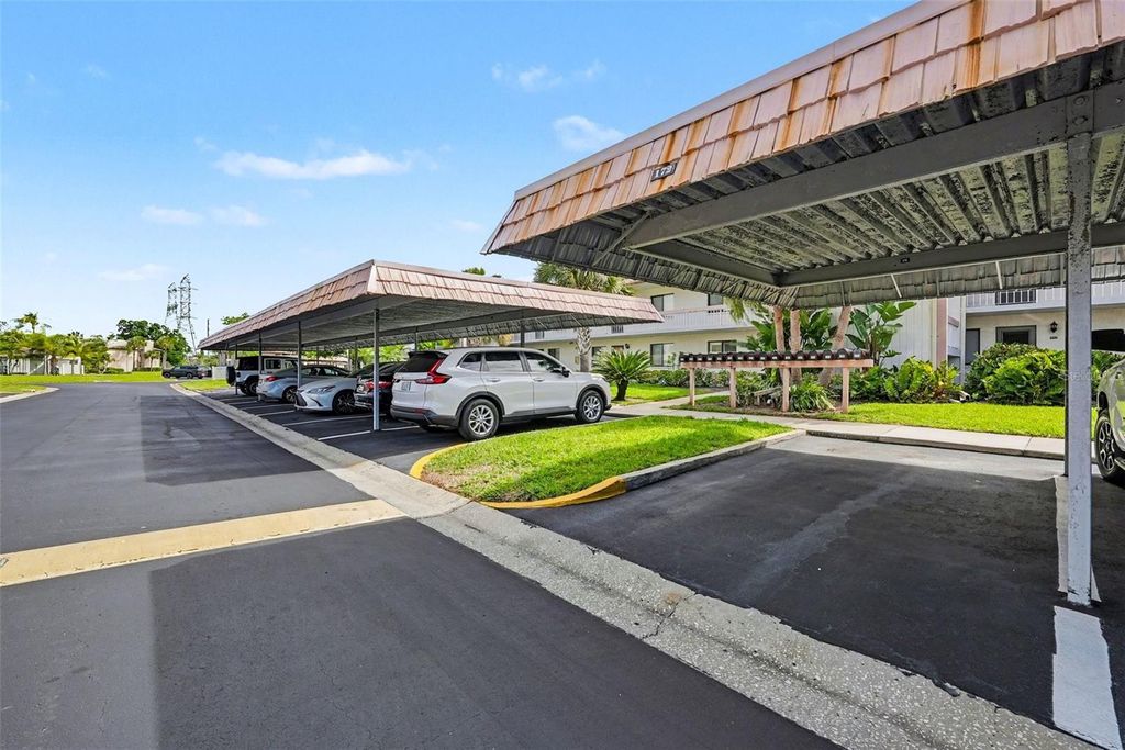 Photo of 172 Lakeview Way #172, Oldsmar, FL 34677 (MLS # TB8496591)