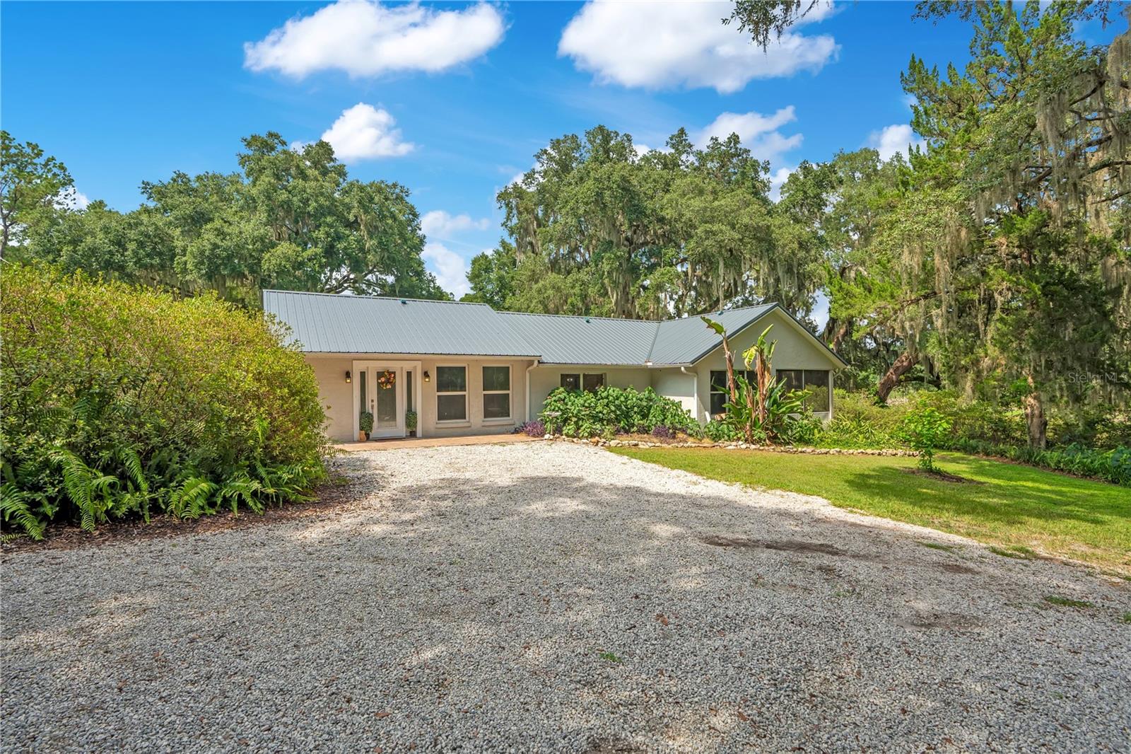 41832 CARRIE LANE