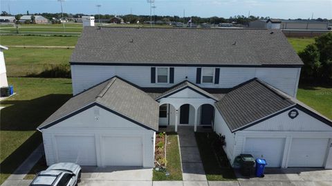 A home in LAKELAND