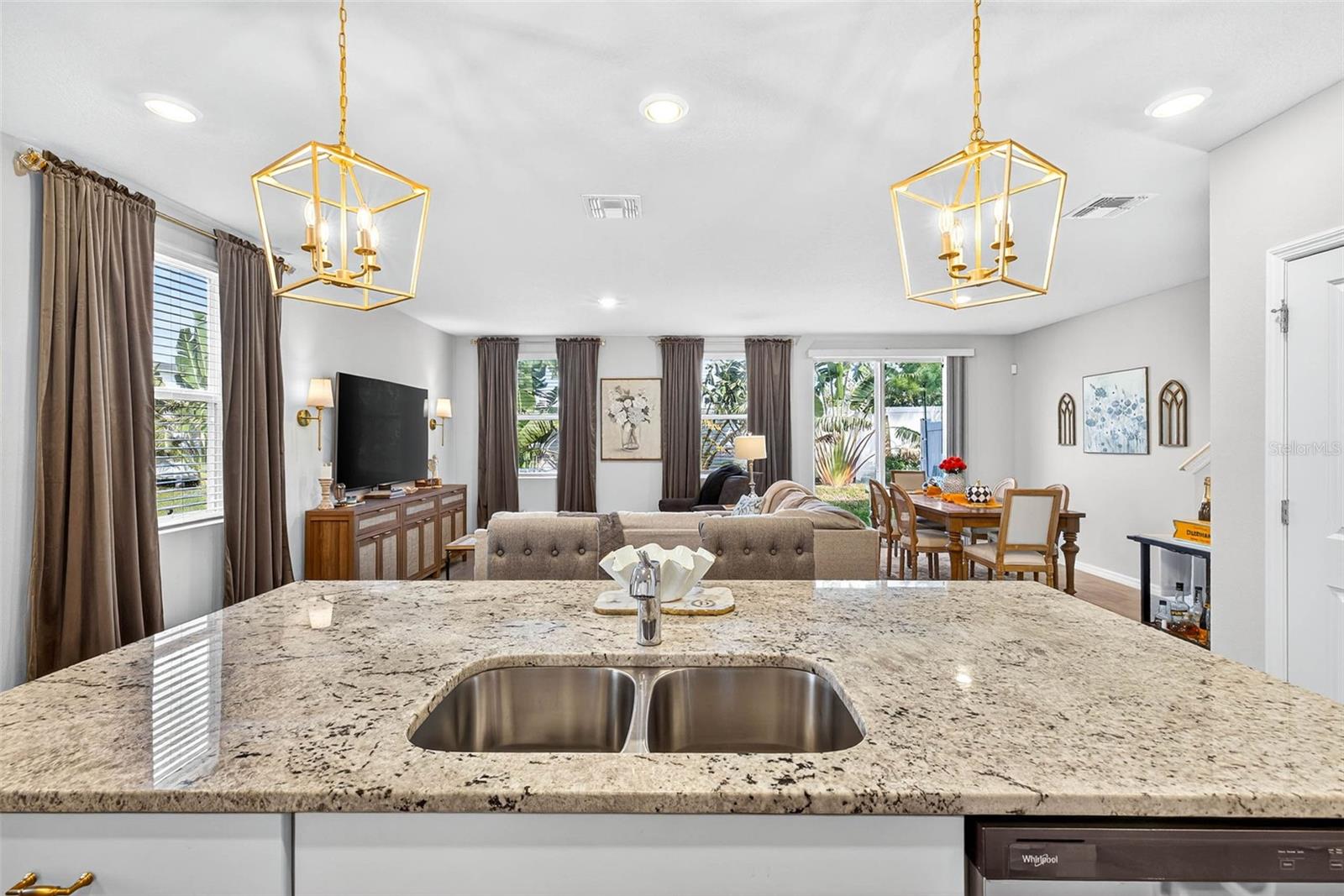 TOWNS/WATERGRASS - Residential