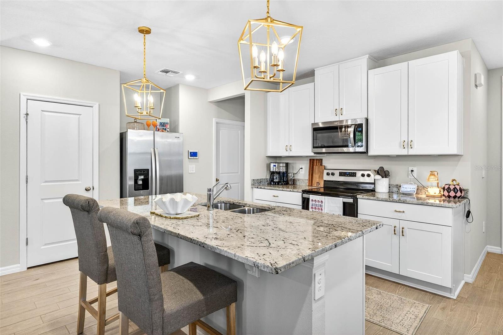 TOWNS/WATERGRASS - Residential