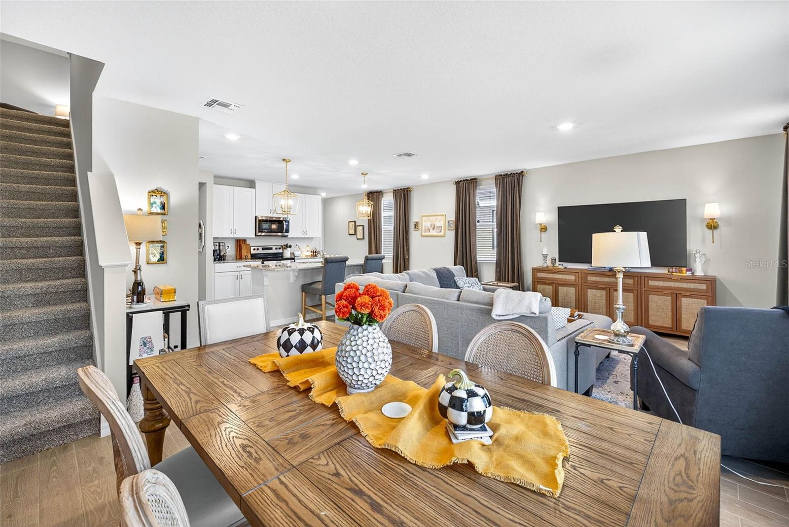 TOWNS/WATERGRASS - Residential