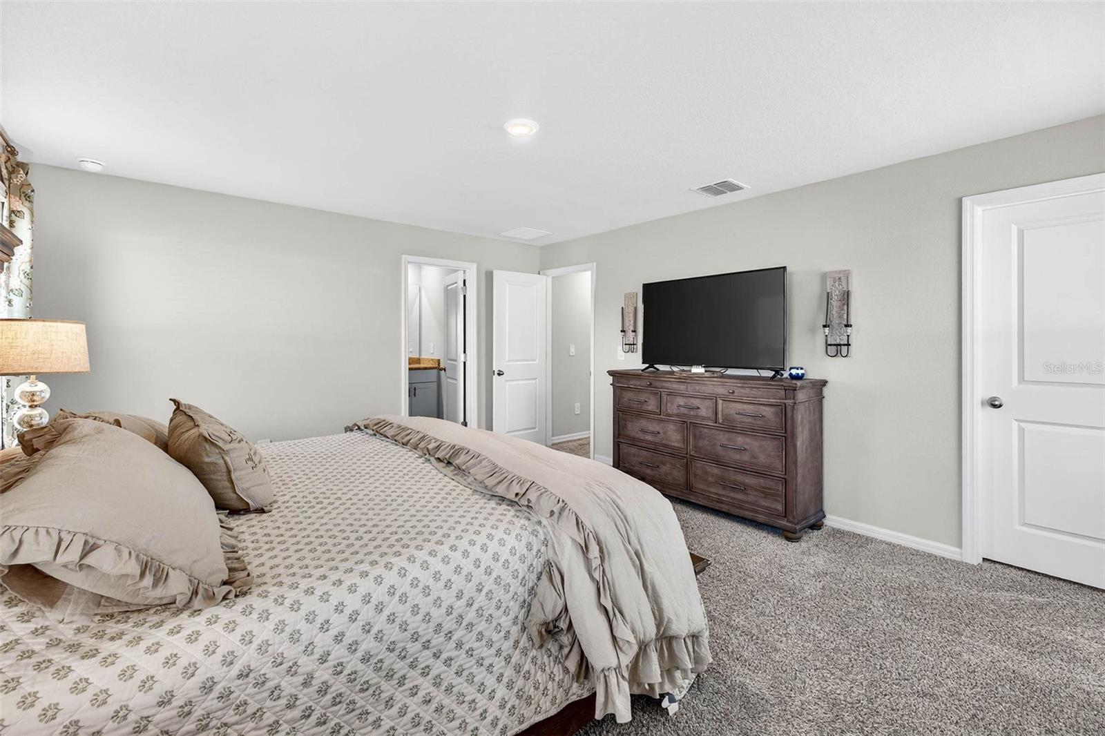 TOWNS/WATERGRASS - Residential