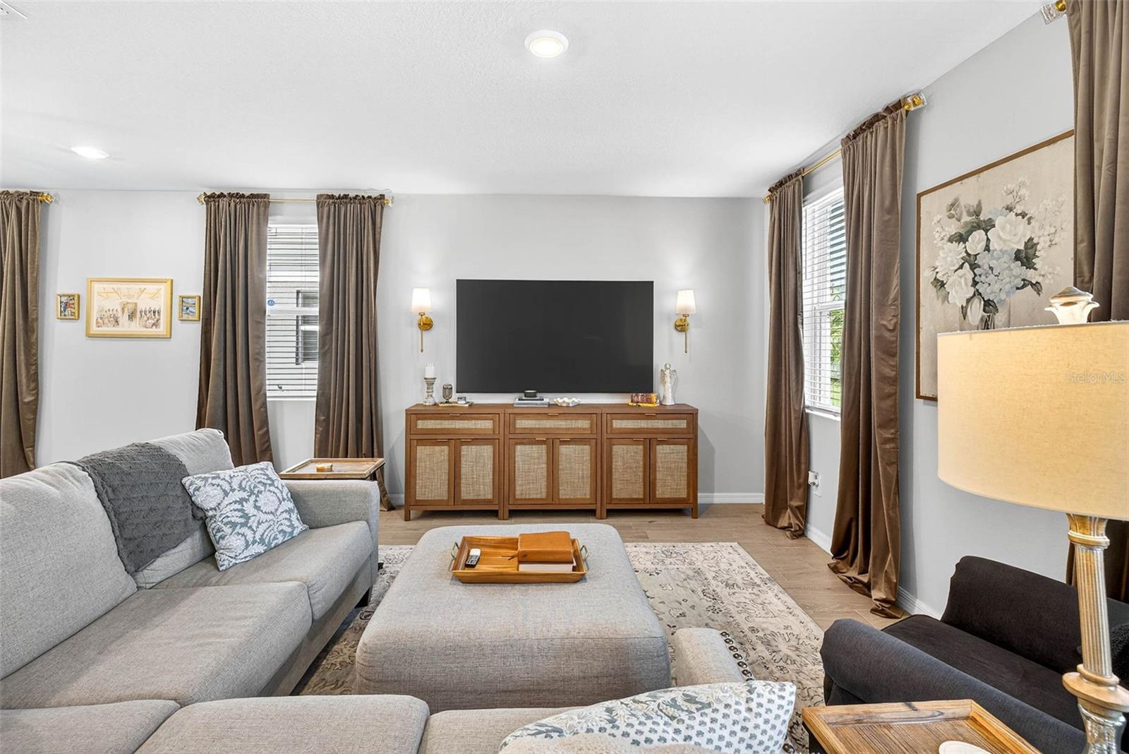 TOWNS/WATERGRASS - Residential