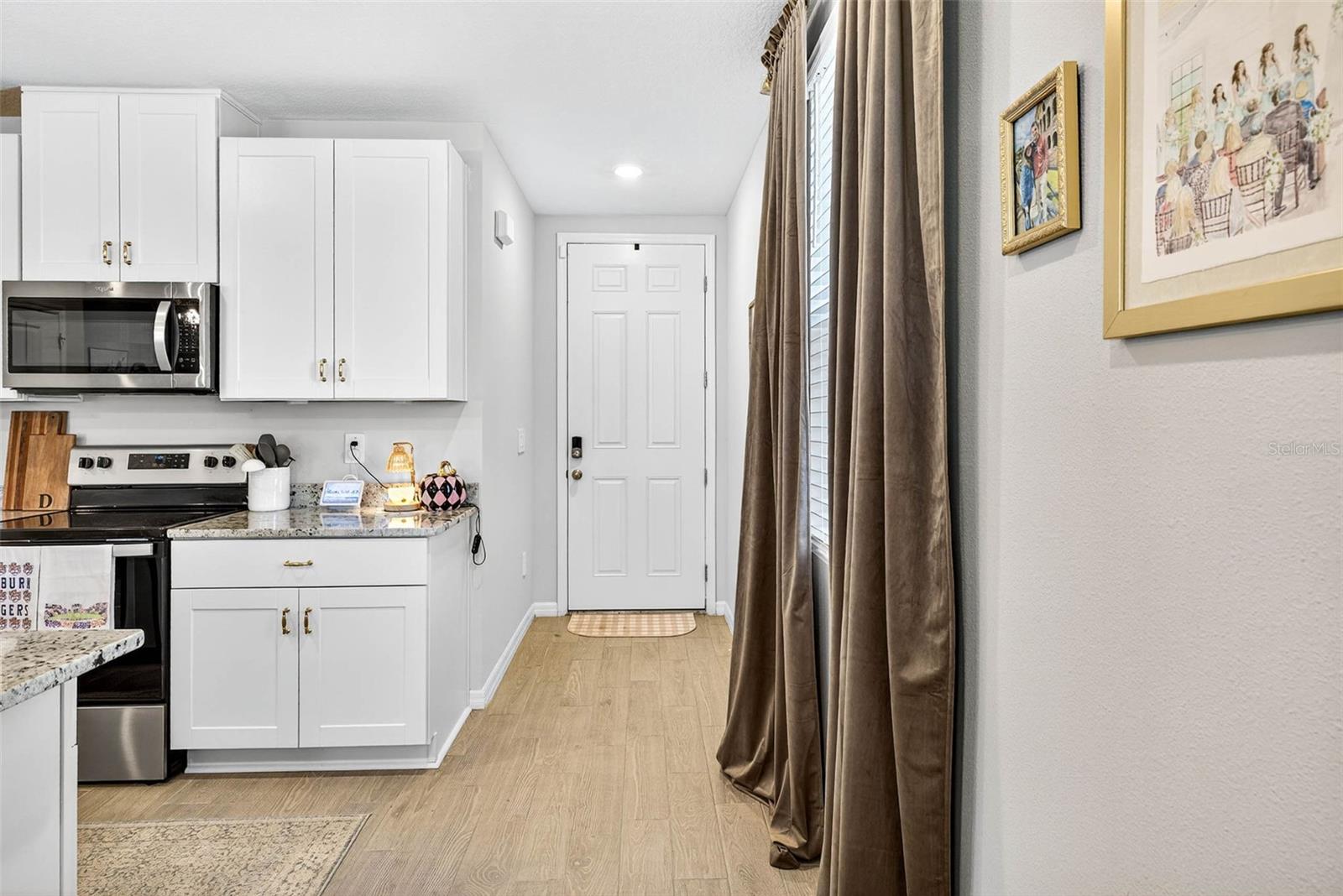 TOWNS/WATERGRASS - Residential