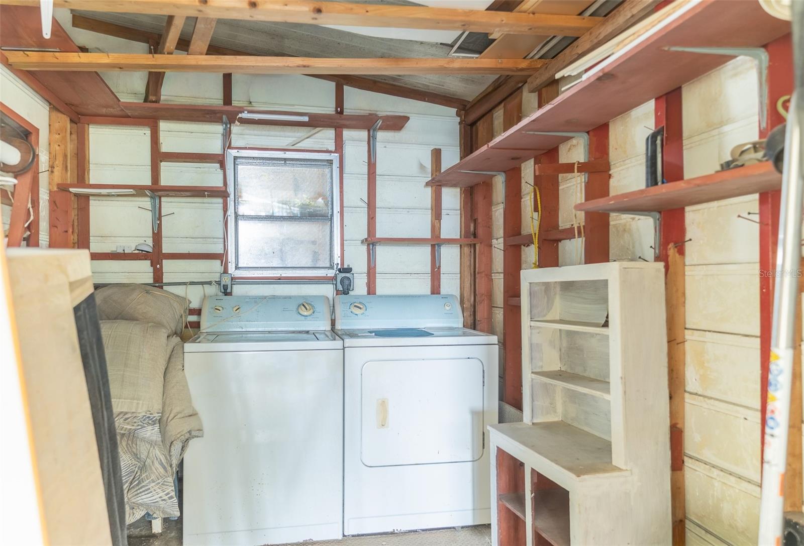 FOXWOOD LAKE ESTATES PH 01 - Residential