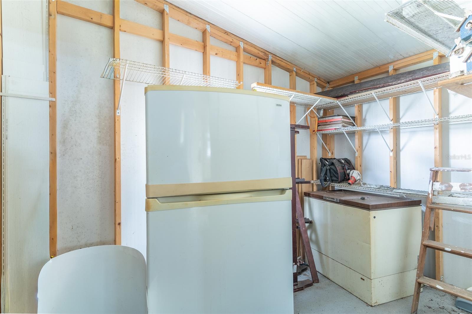 FOXWOOD LAKE ESTATES PH 01 - Residential