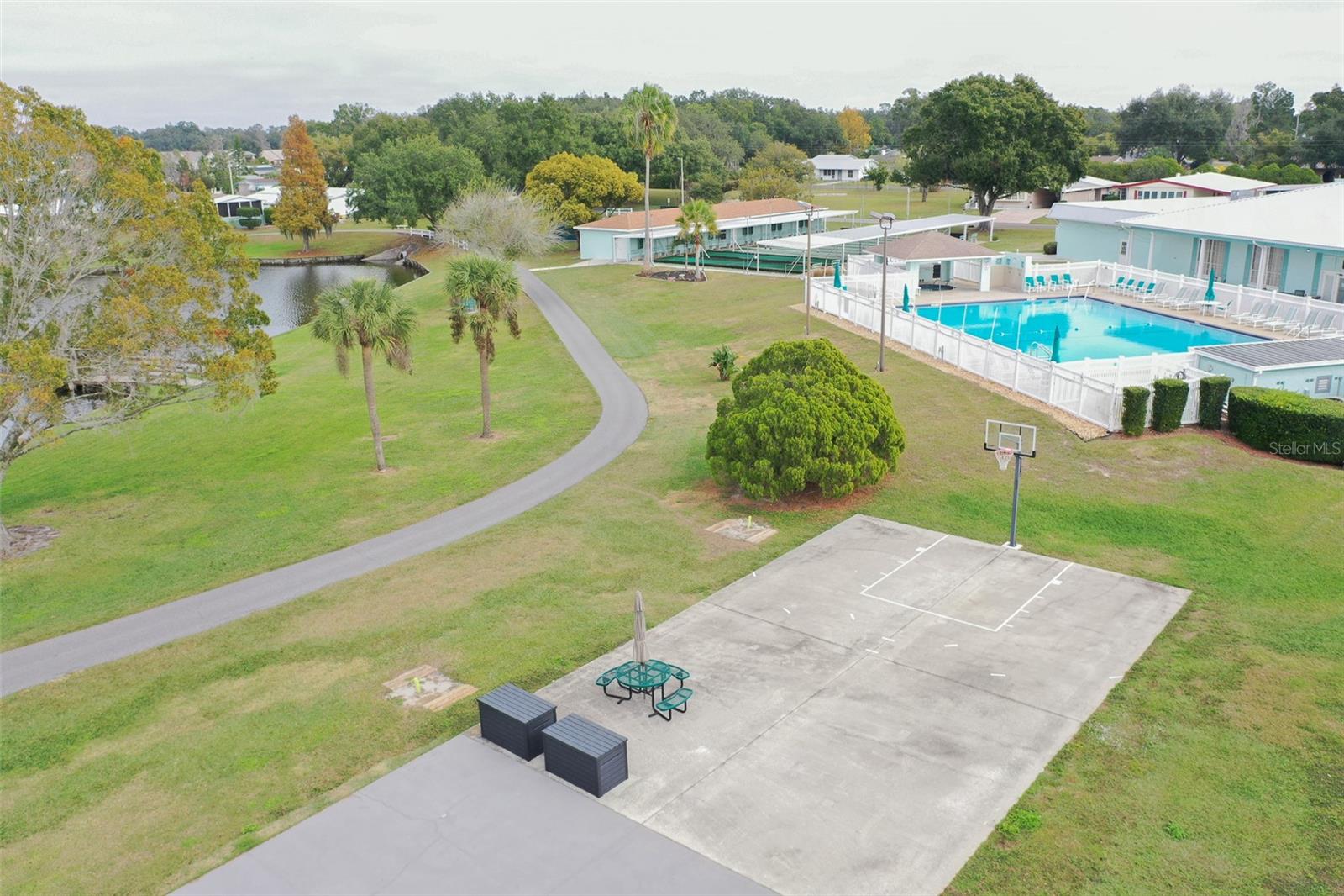 FOXWOOD LAKE ESTATES PH 01 - Residential