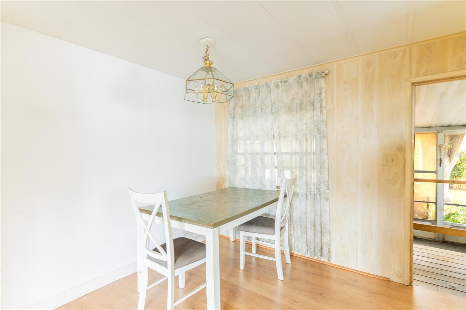 FOXWOOD LAKE ESTATES PH 01 - Residential