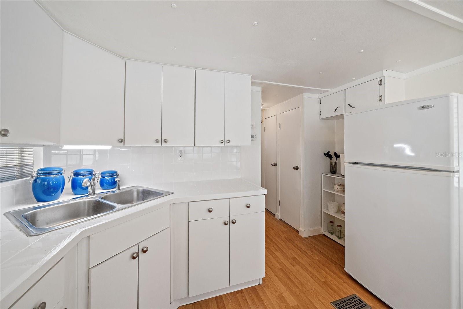 TROPIC ISLES CO-OP - Residential