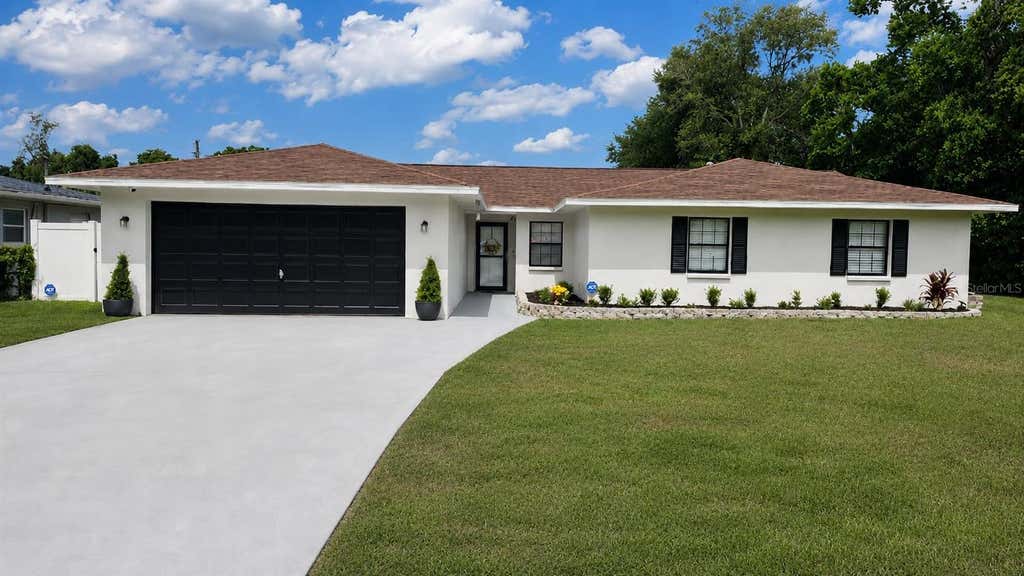 Photo of 729 Sinclair Terrace, Inverness, FL 34450 (MLS # OM727241)