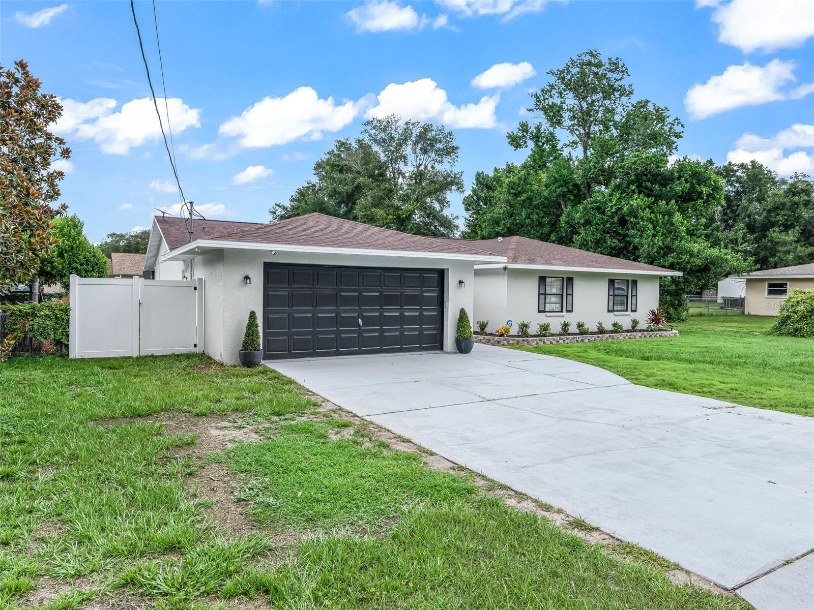 729 SINCLAIR TERRACE