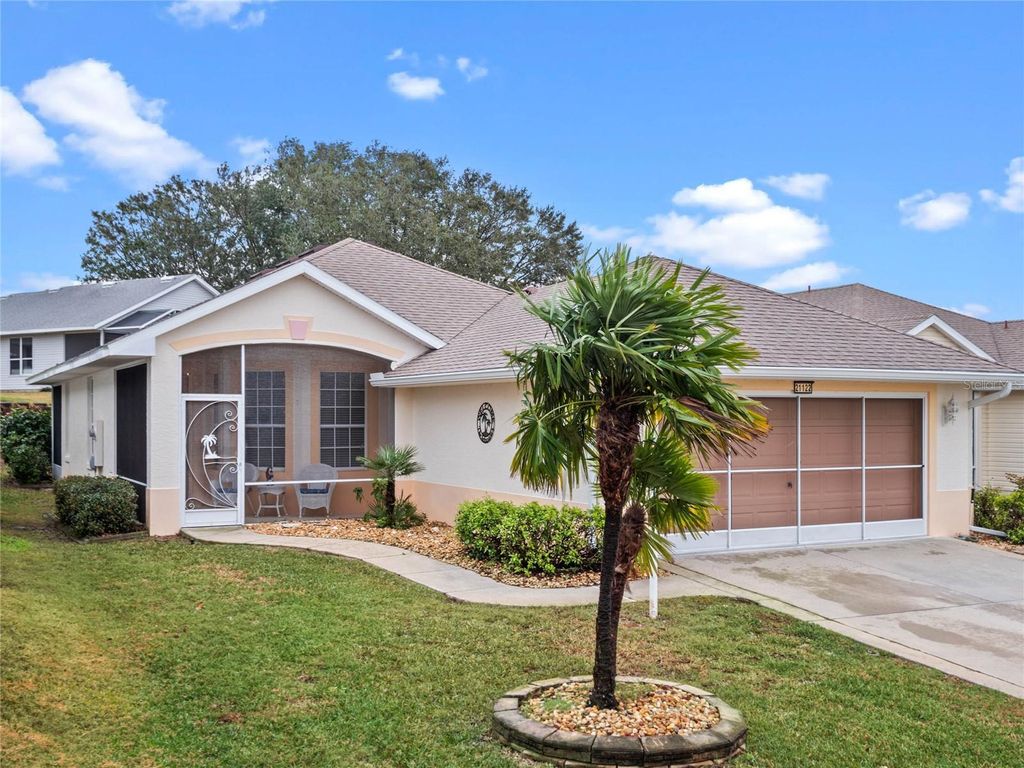 Photo of 21122 Lionheart Drive, Leesburg, FL 34748 (MLS # G5104218)