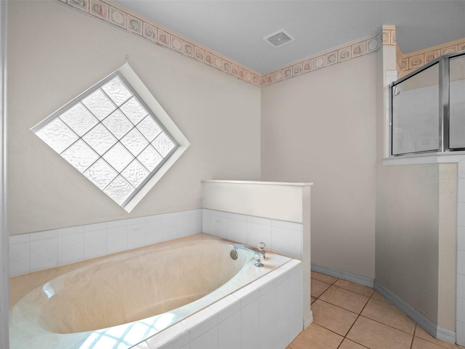 ROYAL HIGHLANDS PH 01E - Residential