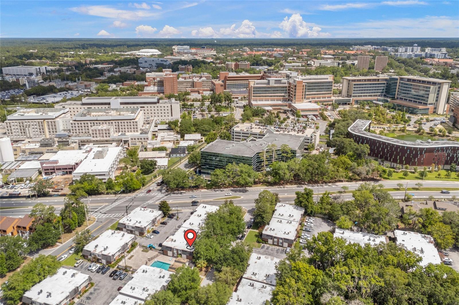 SUMMIT HOUSE - Residential