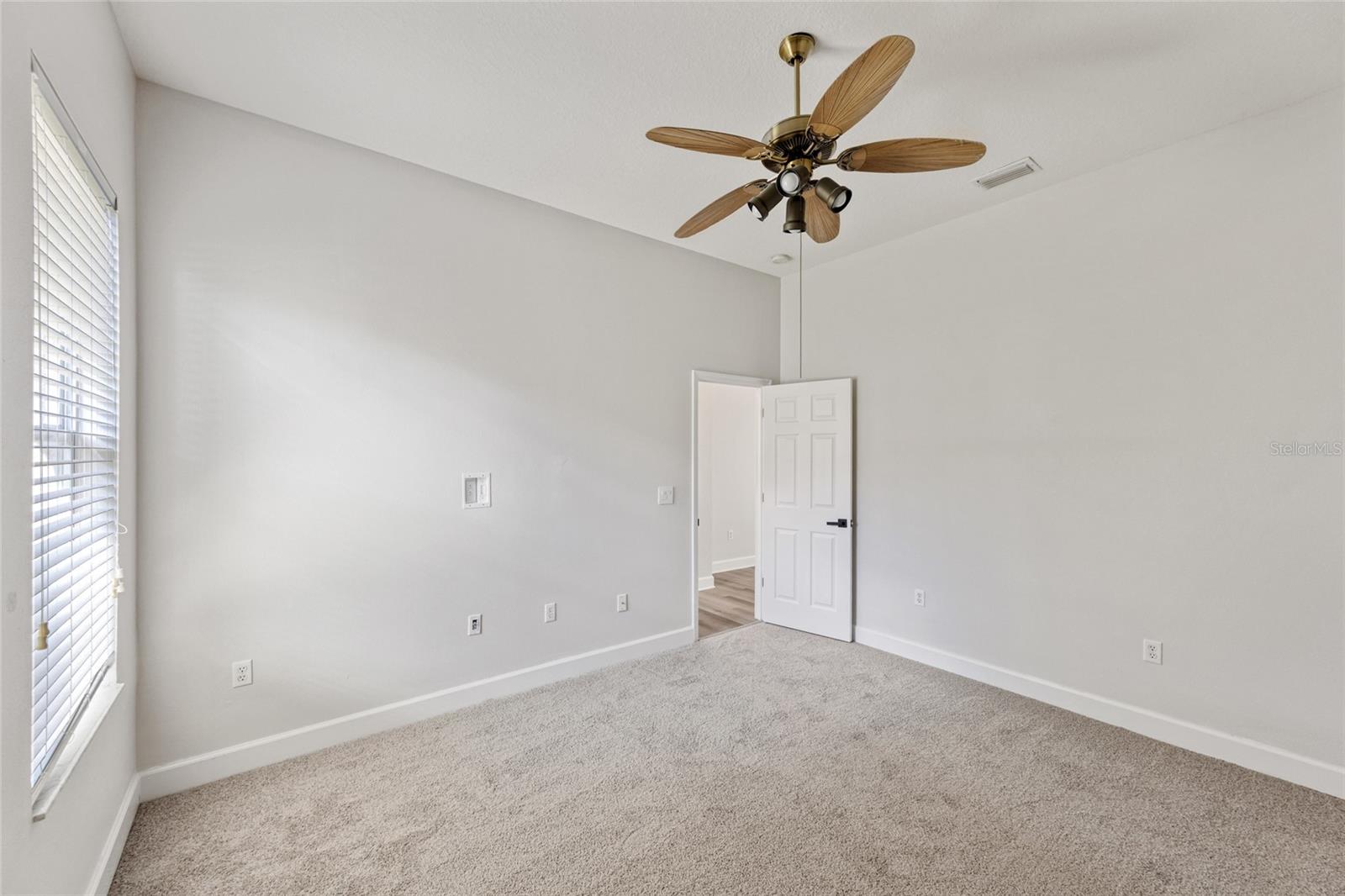 STERLING HILL - Residential