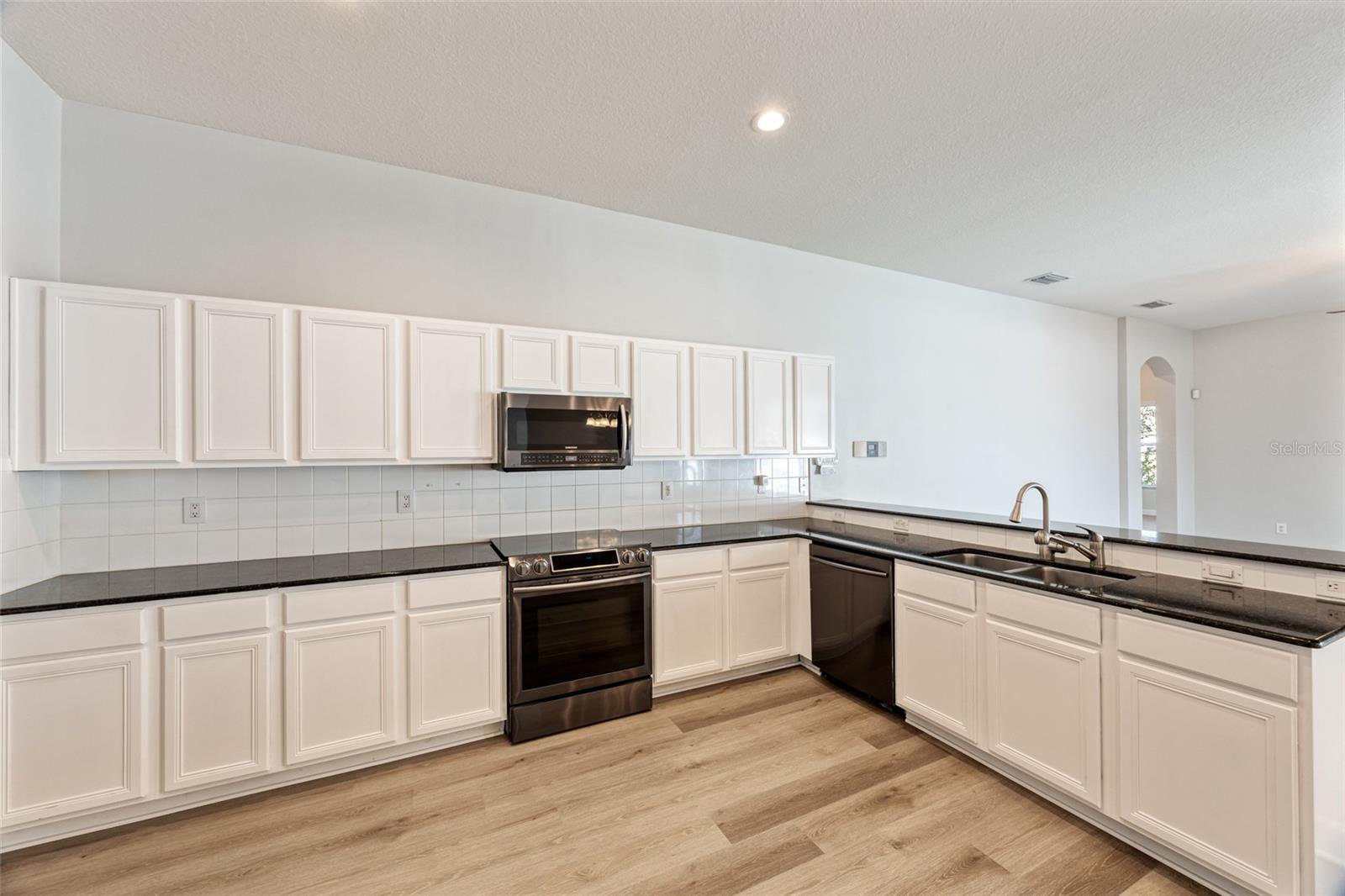 STERLING HILL - Residential