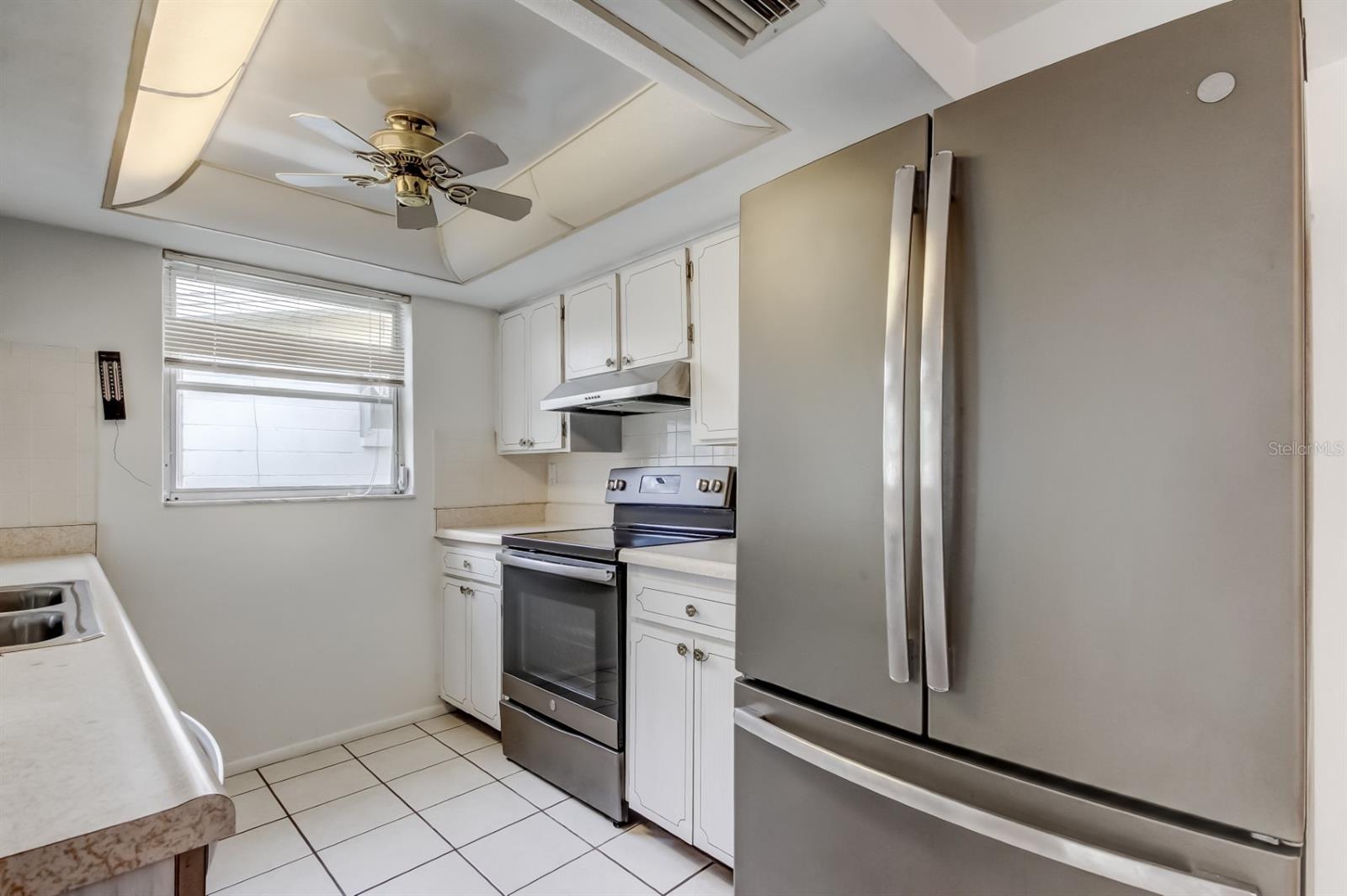 COLONIAL HILLS - Residential Lease