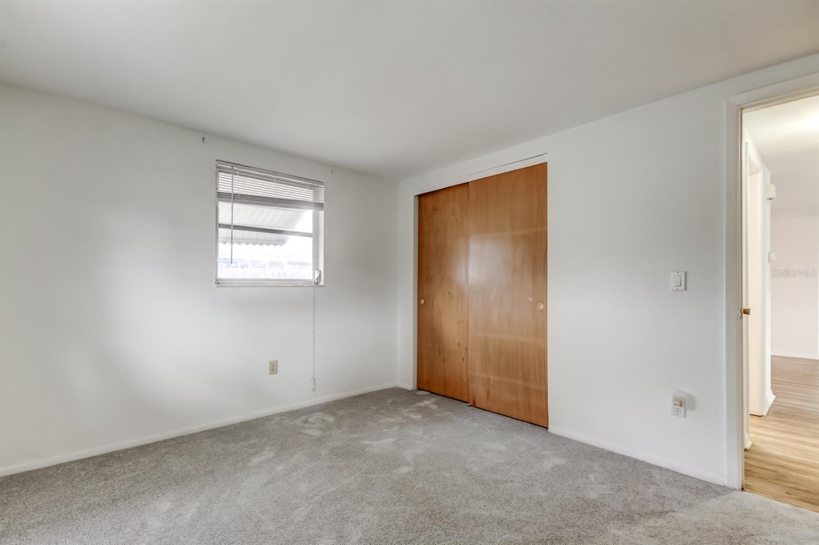 COLONIAL HILLS - Residential Lease