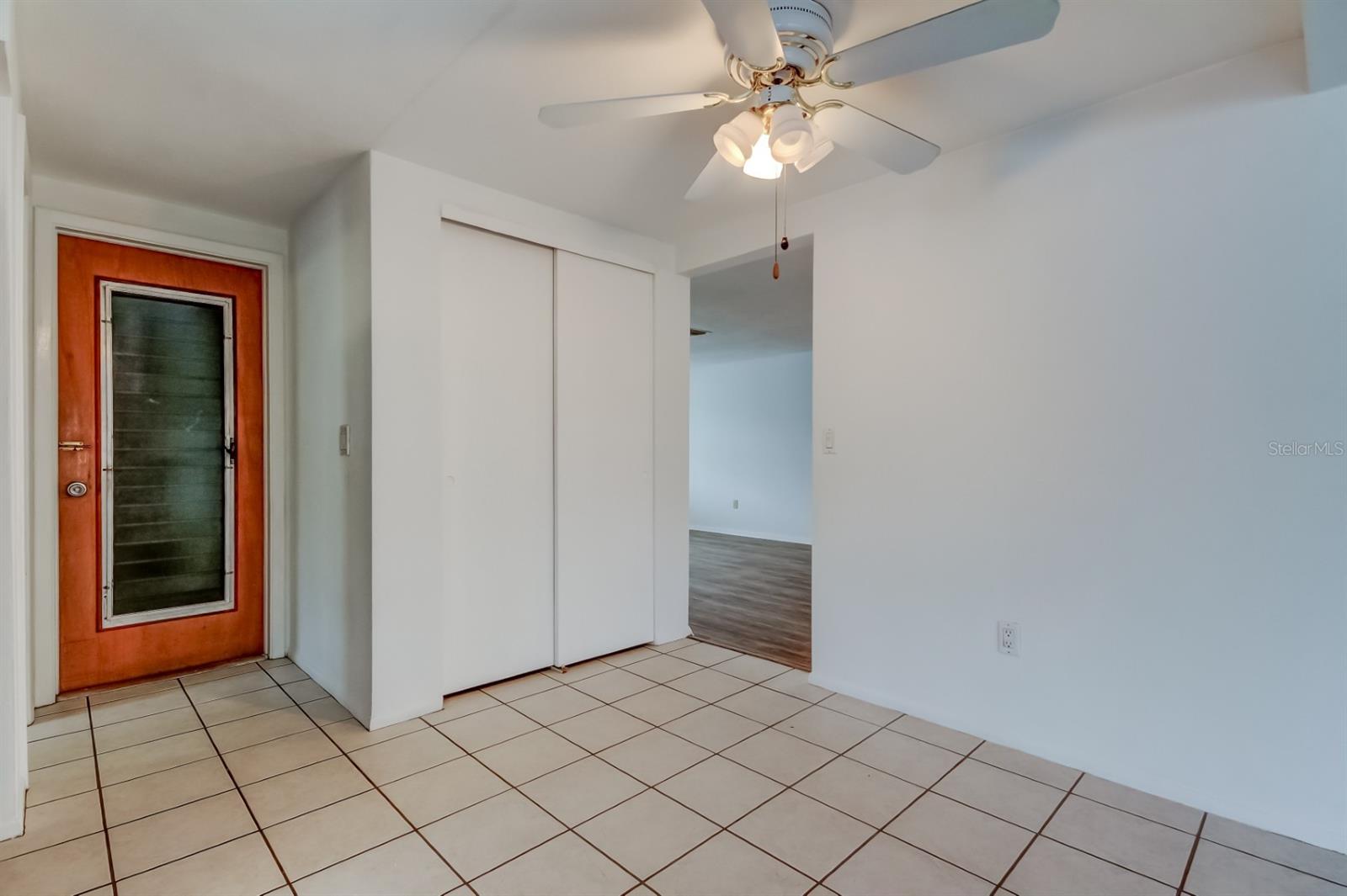 COLONIAL HILLS - Residential Lease