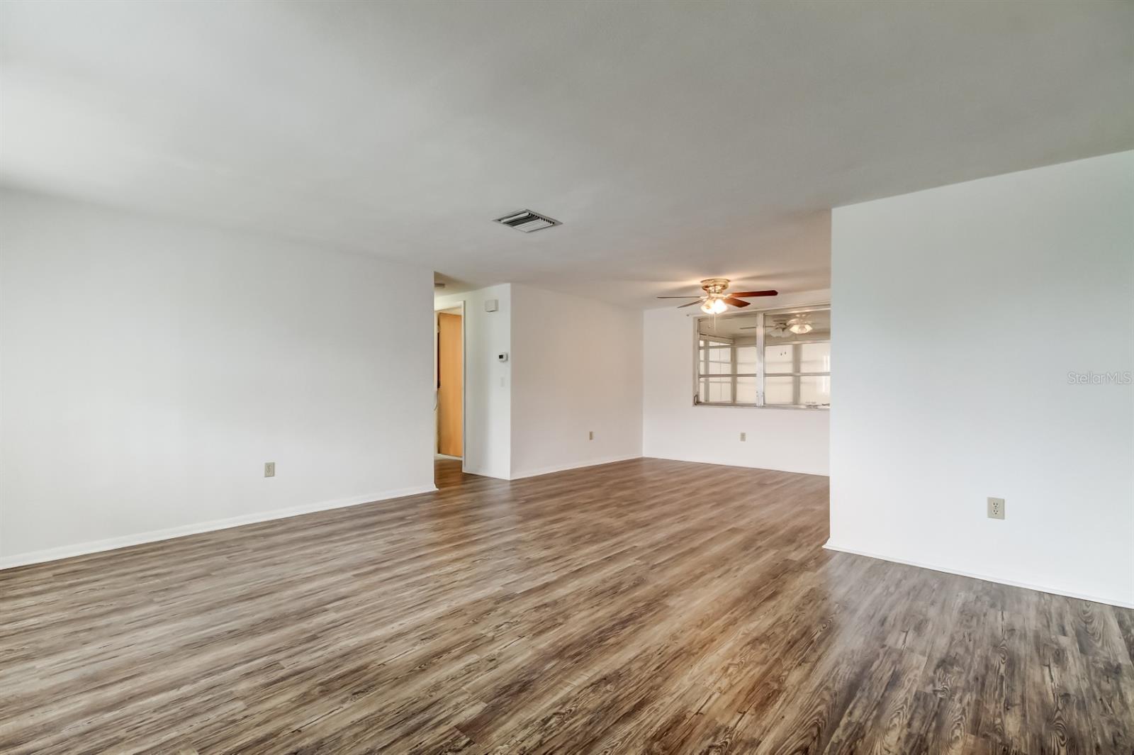 COLONIAL HILLS - Residential Lease