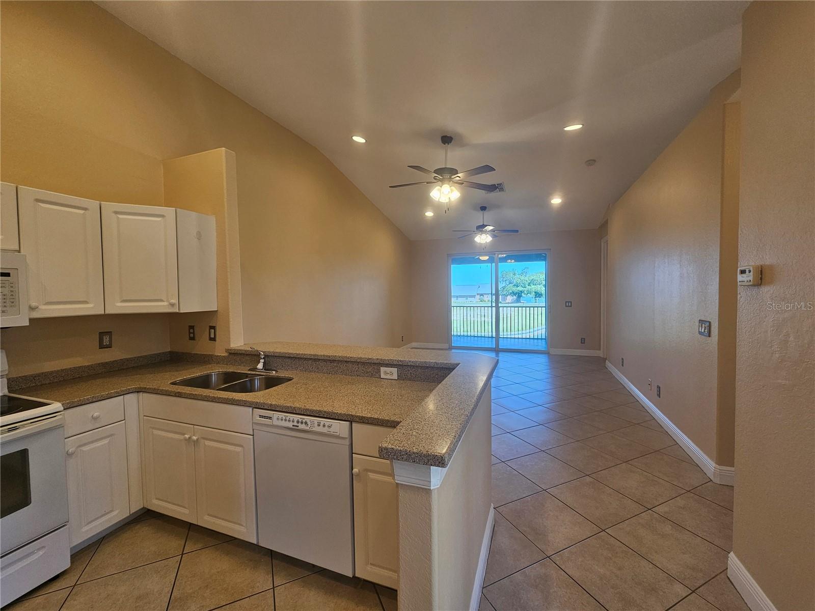 CAPE CORAL - Residential Lease