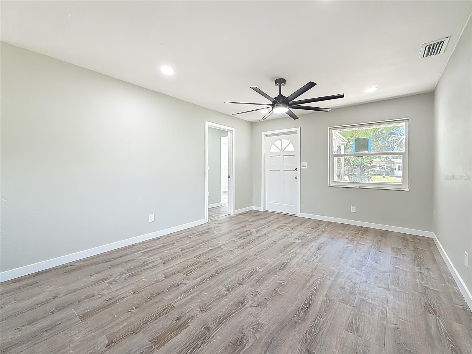 GREENDALE ESTATES 3RD ADD - Residential Lease