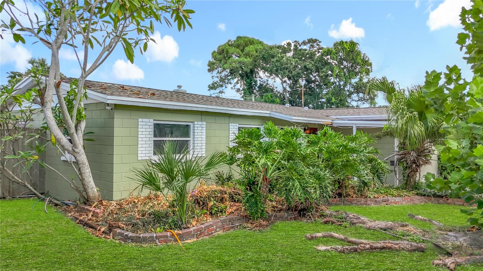 GREENDALE ESTATES 3RD ADD - Residential Lease