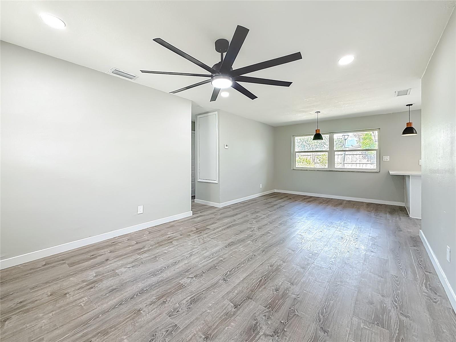GREENDALE ESTATES 3RD ADD - Residential Lease