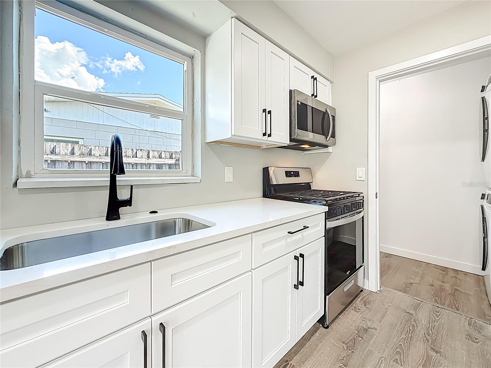 GREENDALE ESTATES 3RD ADD - Residential Lease