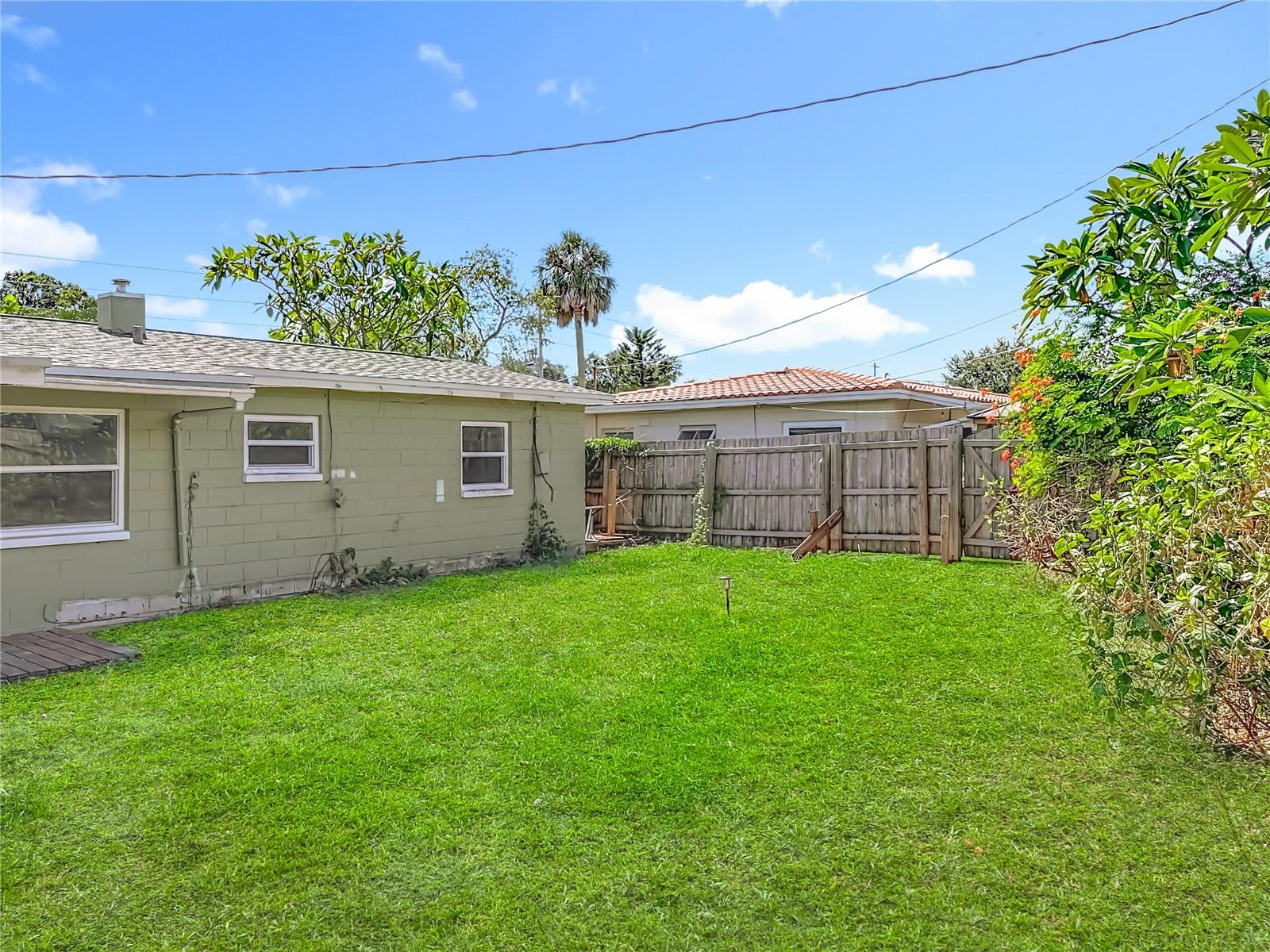 GREENDALE ESTATES 3RD ADD - Residential Lease