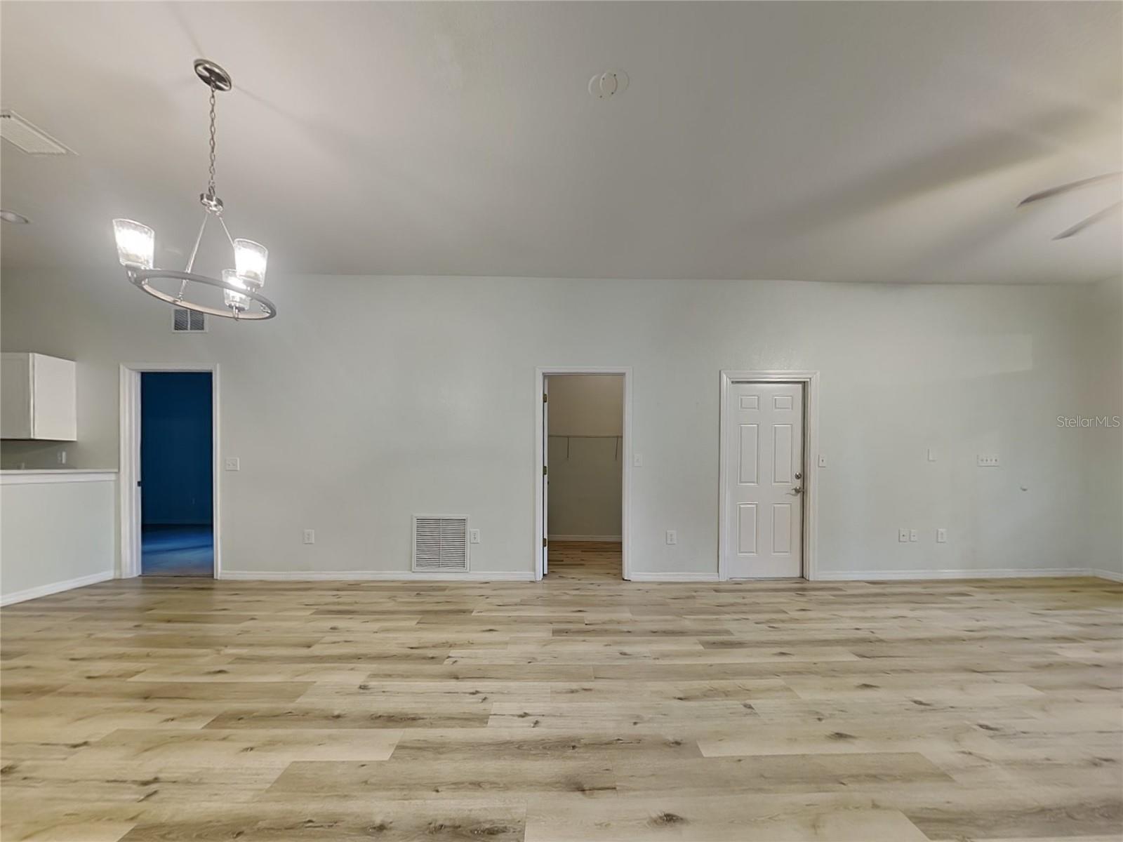 BROADWAY HEIGHTS EAST - Residential Lease