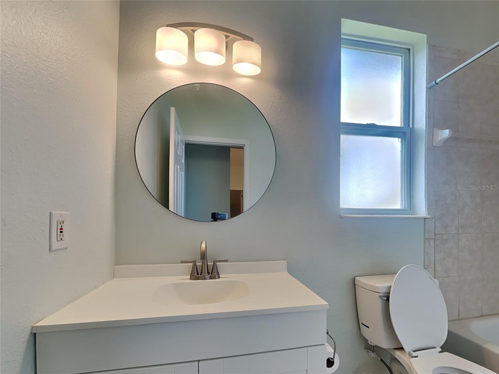 BROADWAY HEIGHTS EAST - Residential Lease