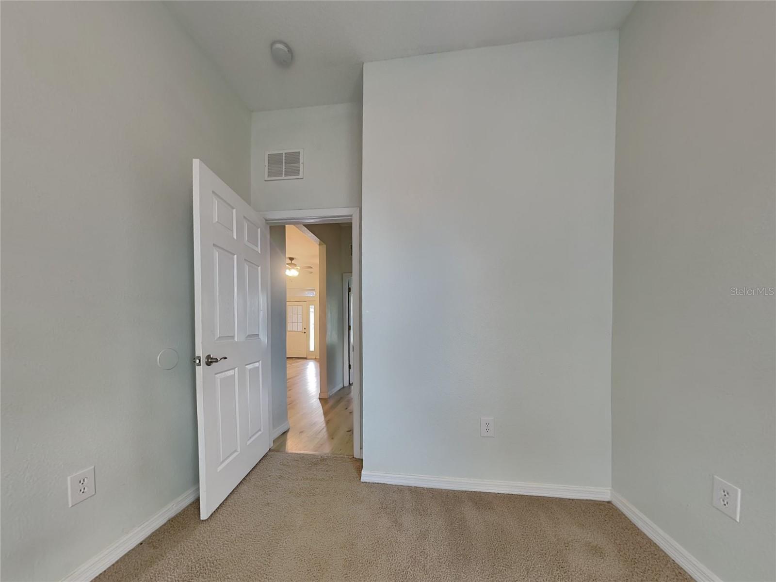 BROADWAY HEIGHTS EAST - Residential Lease