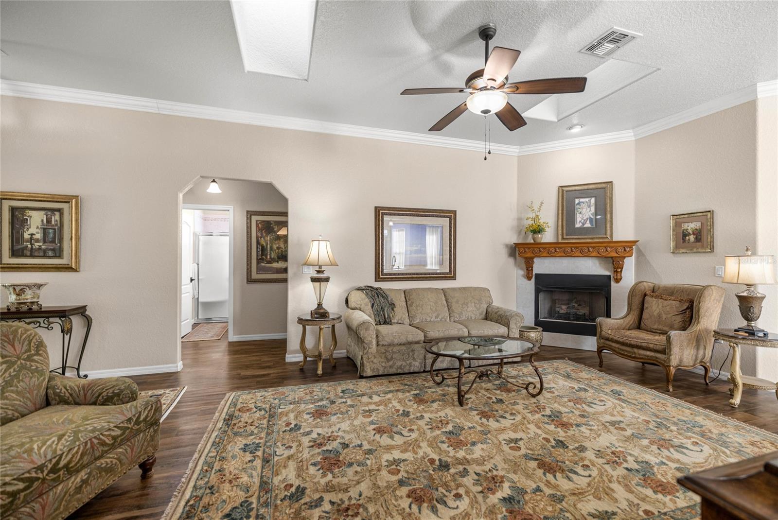 4021 NE 23RD PLACE